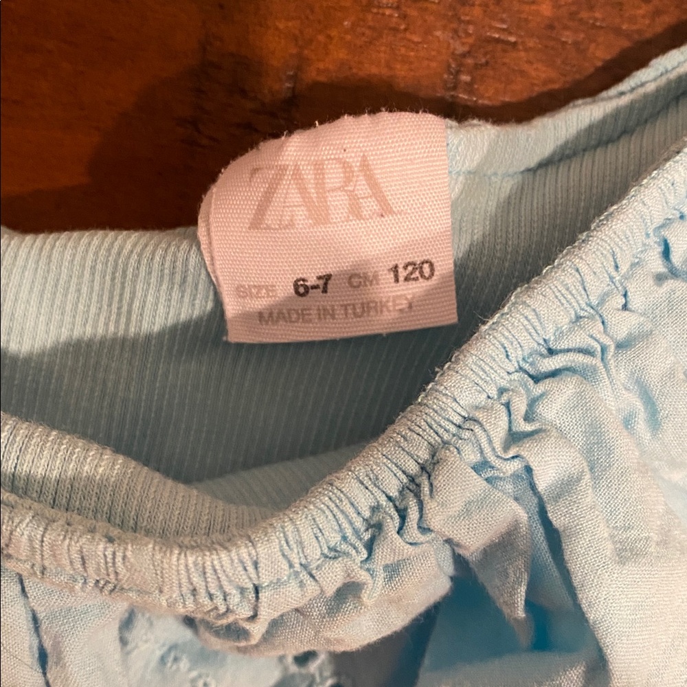 Zara Eyelet Ruffle One Shoulder Top - Picture 3 of 4